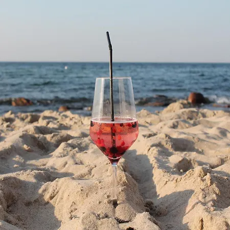 דירה Comfortable Near Seabeach In *