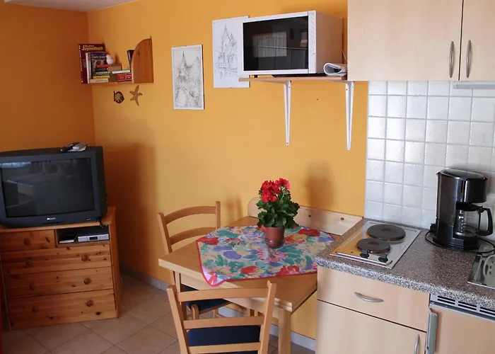 Comfortable Near Seabeach In *